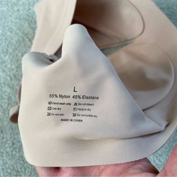 Seamless Nude Bra Size Large - Picture 7 of 7
